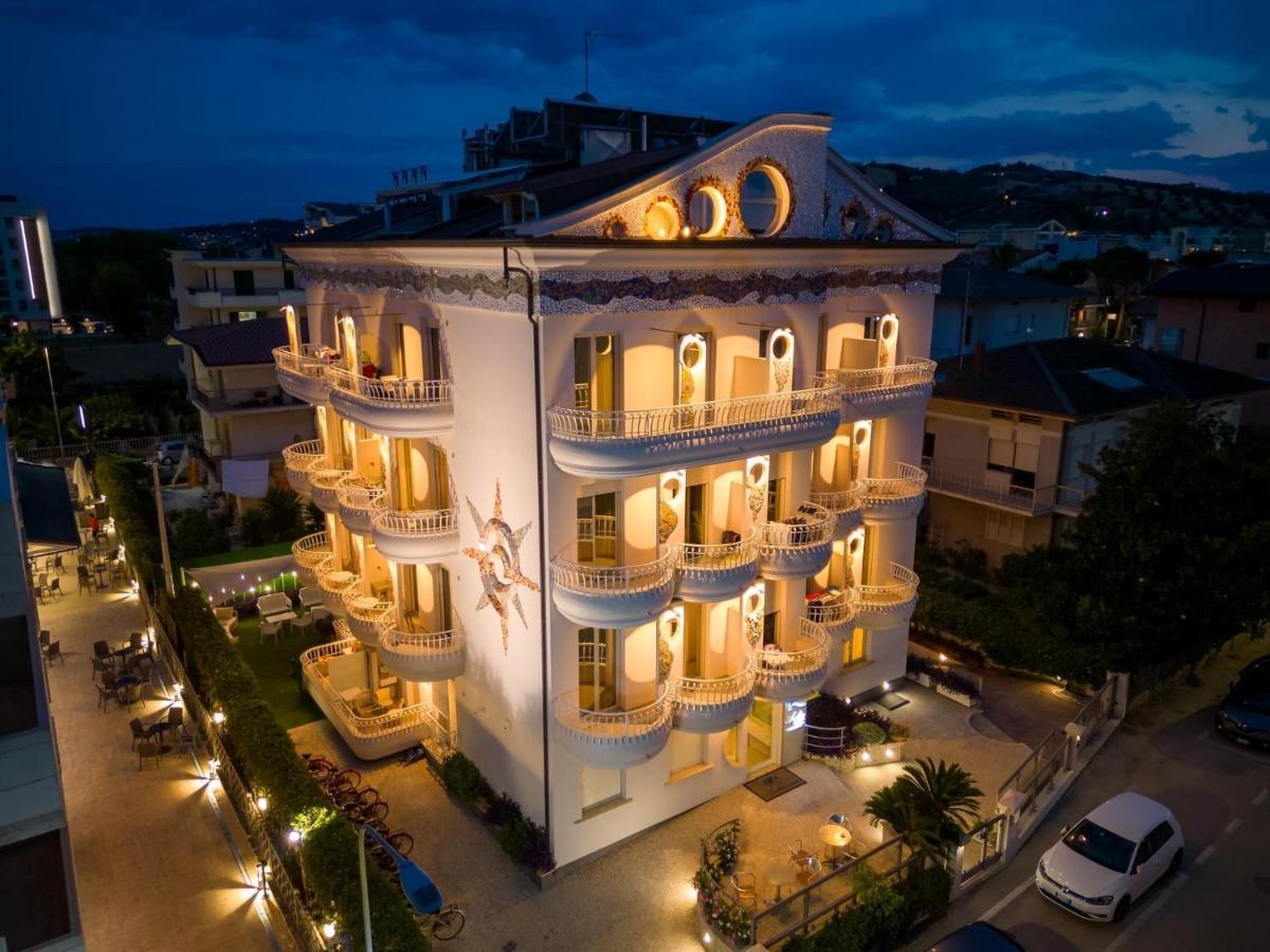 אלבה אדריאטיקה Residence Anchisemare מראה חיצוני תמונה