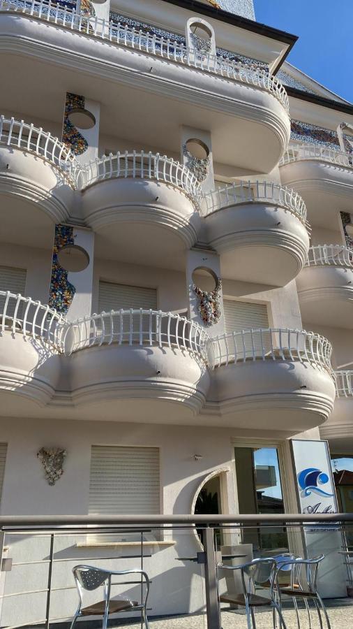 אלבה אדריאטיקה Residence Anchisemare מראה חיצוני תמונה