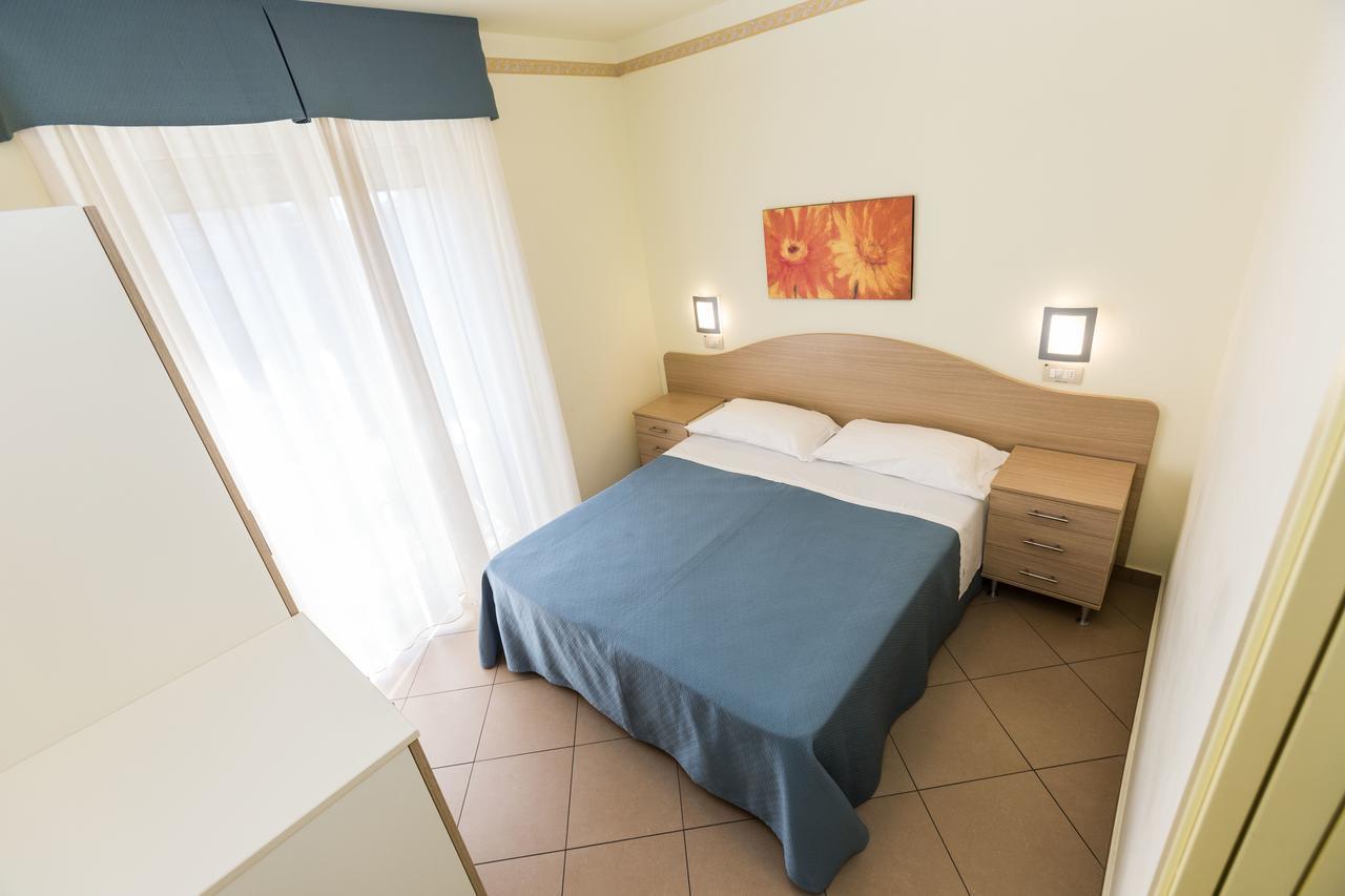 אלבה אדריאטיקה Residence Anchisemare מראה חיצוני תמונה