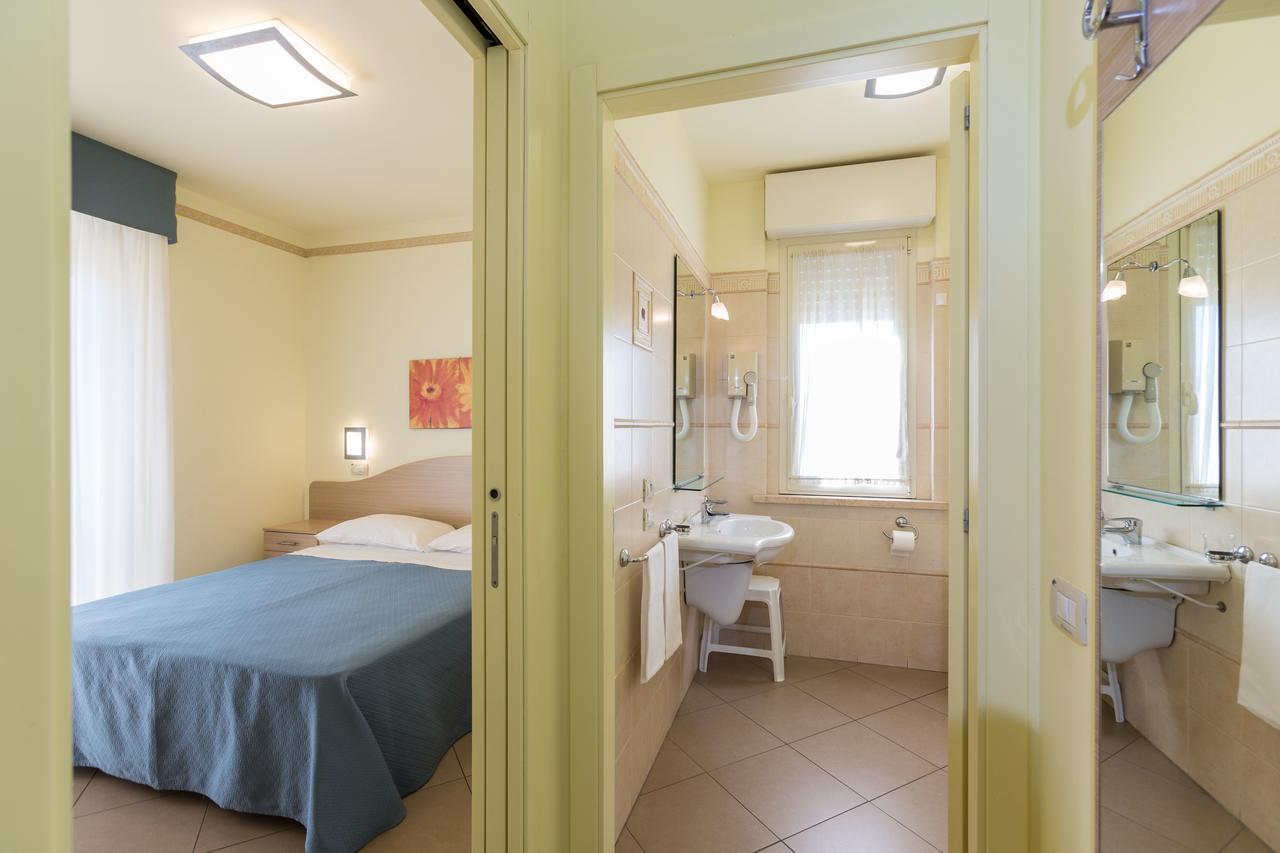 אלבה אדריאטיקה Residence Anchisemare מראה חיצוני תמונה